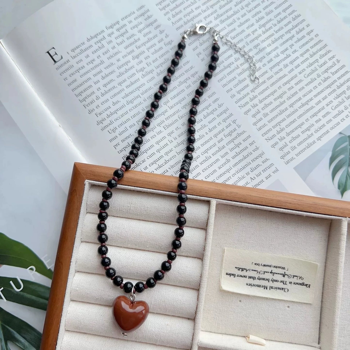 2026 New Color Beaded Chain Resin Heart Pendant Necklace For Women Girls Trendy Clavicle Chain Delicate Jewelry Gift