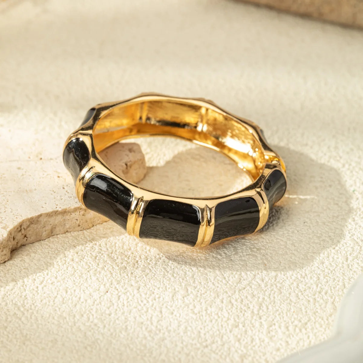 KMVEXO Exaggerated Unique Black Imitation Enamel Metal Wide Bangles Women Geometric Irregular Spring Bracelet Punk Rock Jewelry