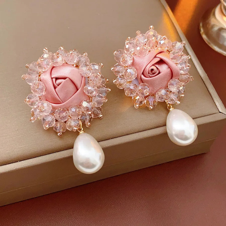 Flower Water Drop Pearl Earrings for Women 2025 French Retro Sweet Drop Earring High-end Fashion Luxury Designer Jewelry