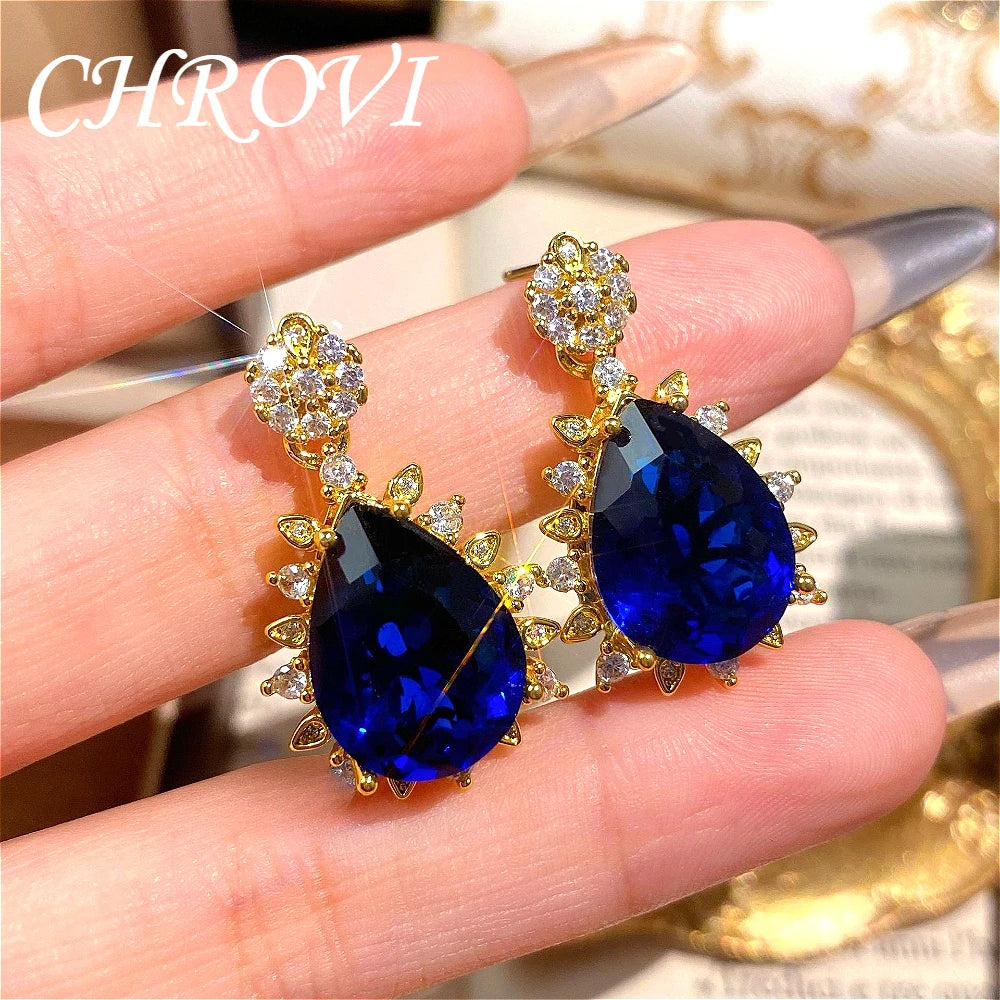 Fashionable and exquisite golden luxury gemstone drop-shaped pendant necklace, women's set including ring, earrings and pendant.
