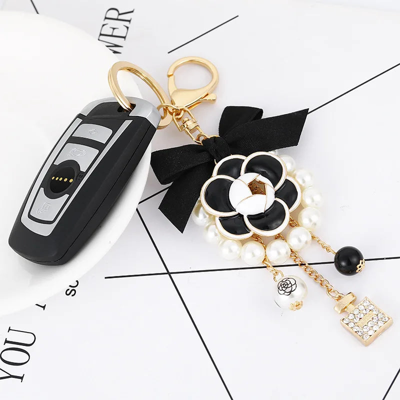 Luxury CC Eiffel Tower Car Key Chains Women Bag Handbag Pendants Plush Keychain Gift Jewelry
