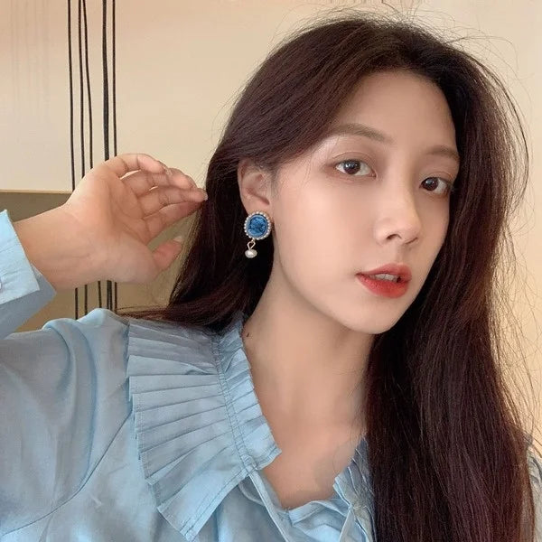 Vintage Palace Style Blue Cameo Queen Head Portrait Earrings Ins Retro Temperament Baroque Pearl S925 Silver Needle Earrings
