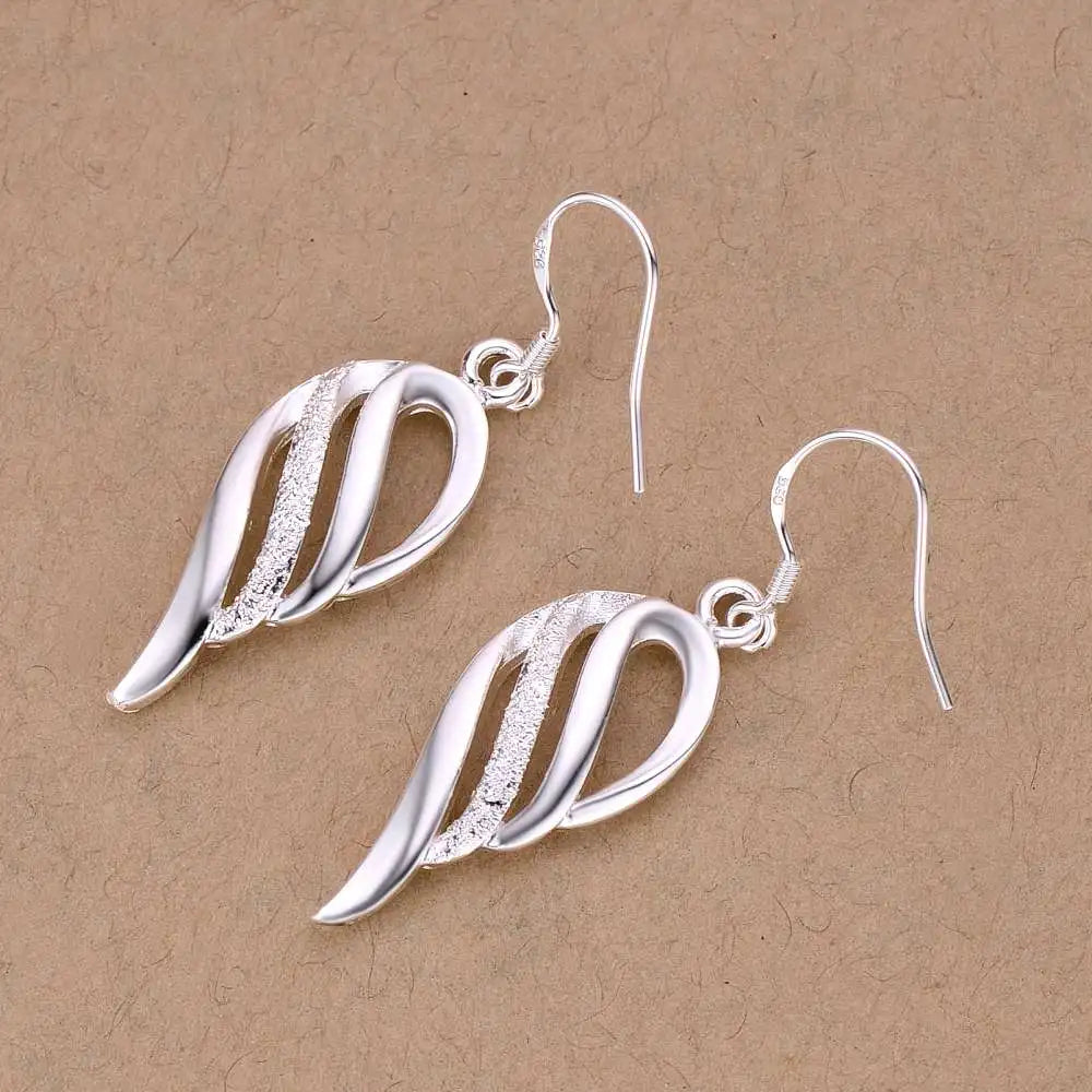 New 925 Sterling Silver Earrings Hot Hearts For Women Exquisite Student Girlfriend Jewelry Accessories Wedding Fashion Gift