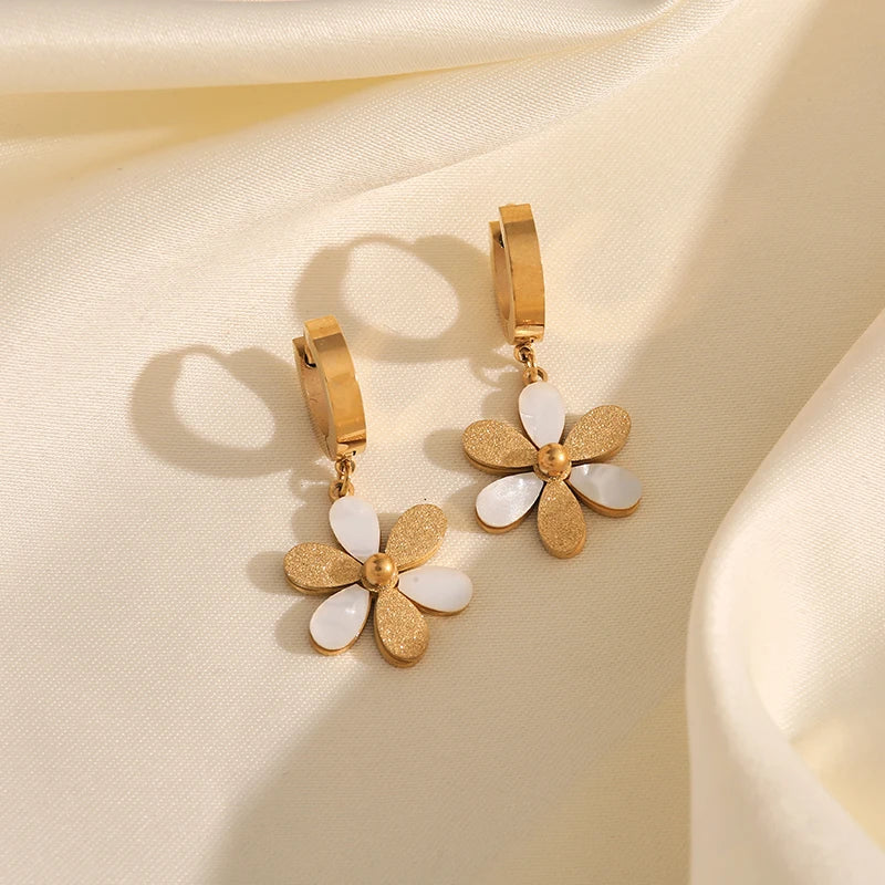 EILIECK 316L Stainless Steel Metal Flower Ear Dangle Piercing Earrings For Women Fashion New Jewelry Lady Gift Party сережки