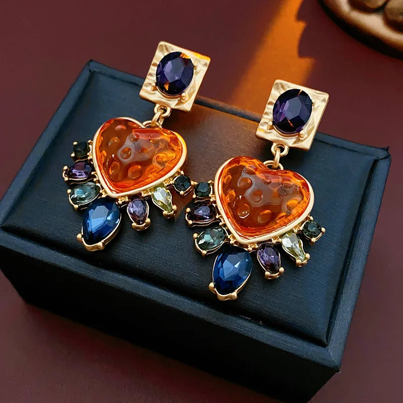 Vintage Silver Needle Earrings for Women Light Luxury Oval Love Stud Inlaid Rhinestone Drop Earring Luxury Designer Jewelry