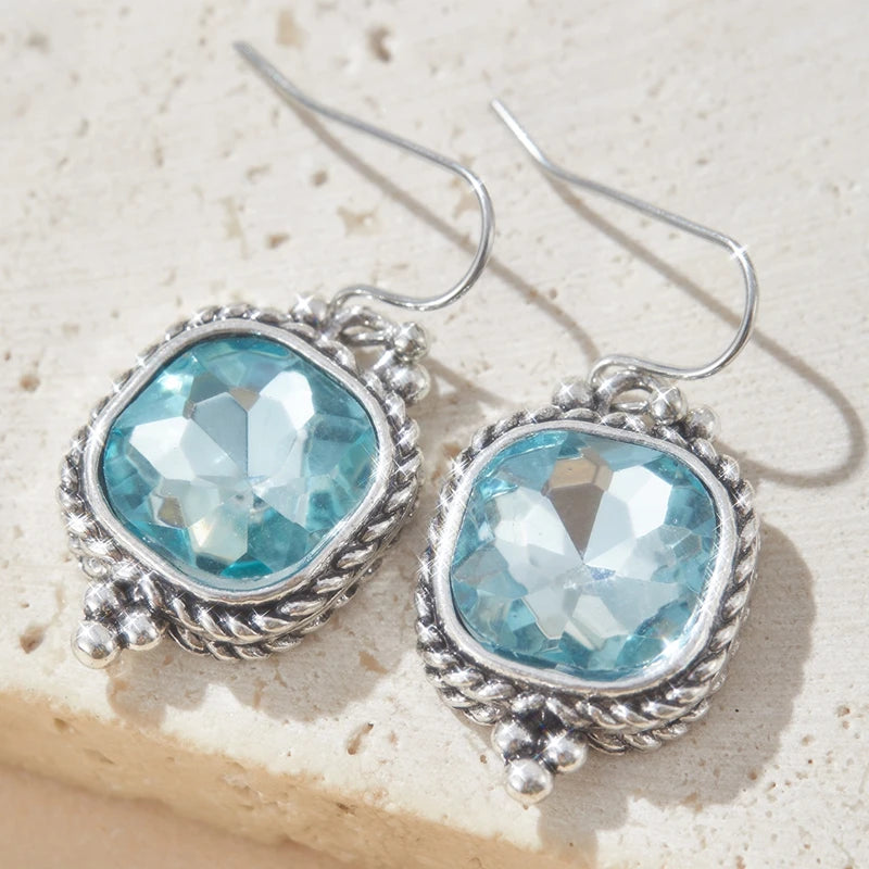 1 Pair of Elegant Retro Earrings Set with Blue Synthetic Zirconia, Suitable for Daily and Party Wear, Versatile Throughout
