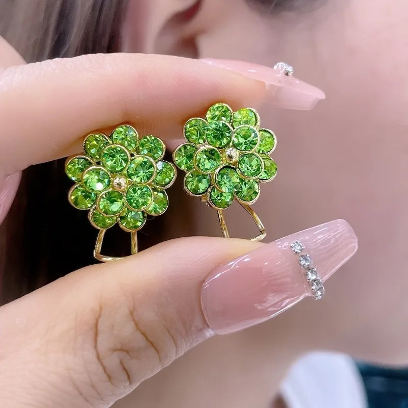 1pair New Unique Design Green Crystal Flower Ear Clips for Women Fashion Elegant Female Daily Wear Trendy Jewelry Birthday Gifts