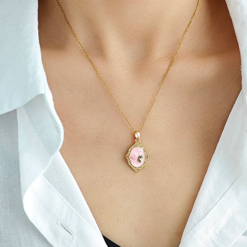 ANENJERY 316L Stainless Steel Irregular Pendant Flower Butterfly Heart Necklace For Women Romantic Niche Jewelry Gifts Wholesale
