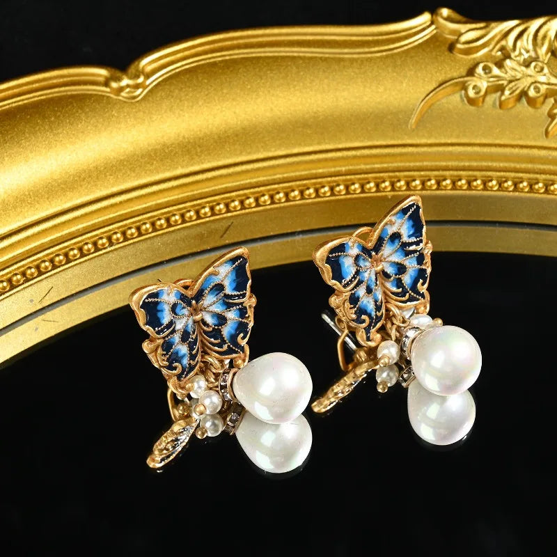 Butterfly Earrings for Women Pearls Autumn Winter Vintage Palace Style Jewelry Light Luxury Elegant Versatile Aretes De Mujer