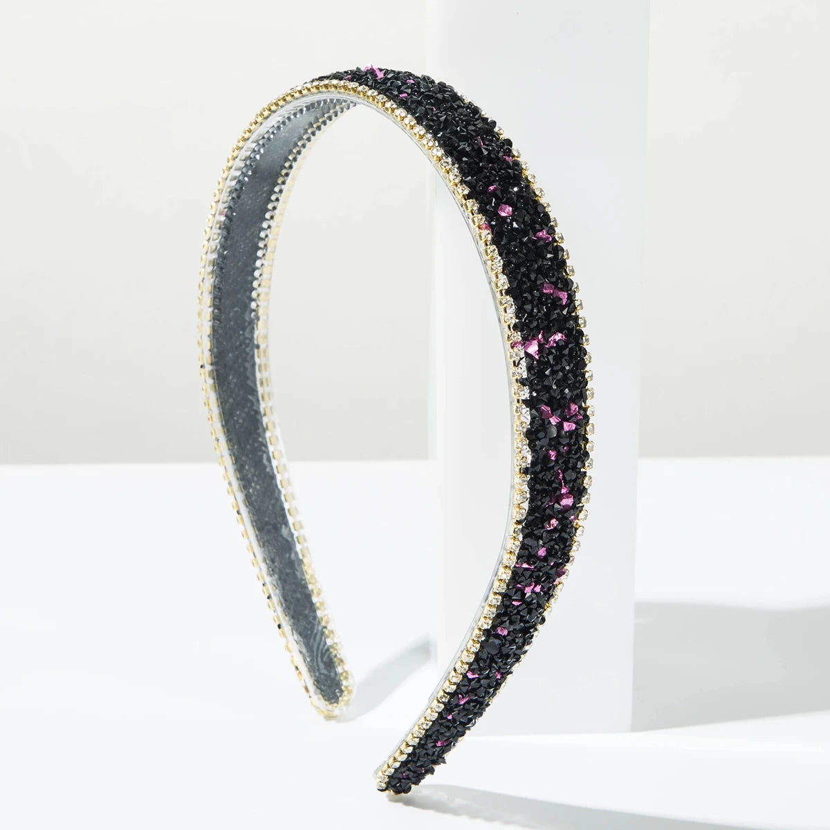 Cross Border New Retro Baroque Style Diamond Studded Anti Slip Teeth Fine Edged Headband Versatile Vacation Style Accessory
