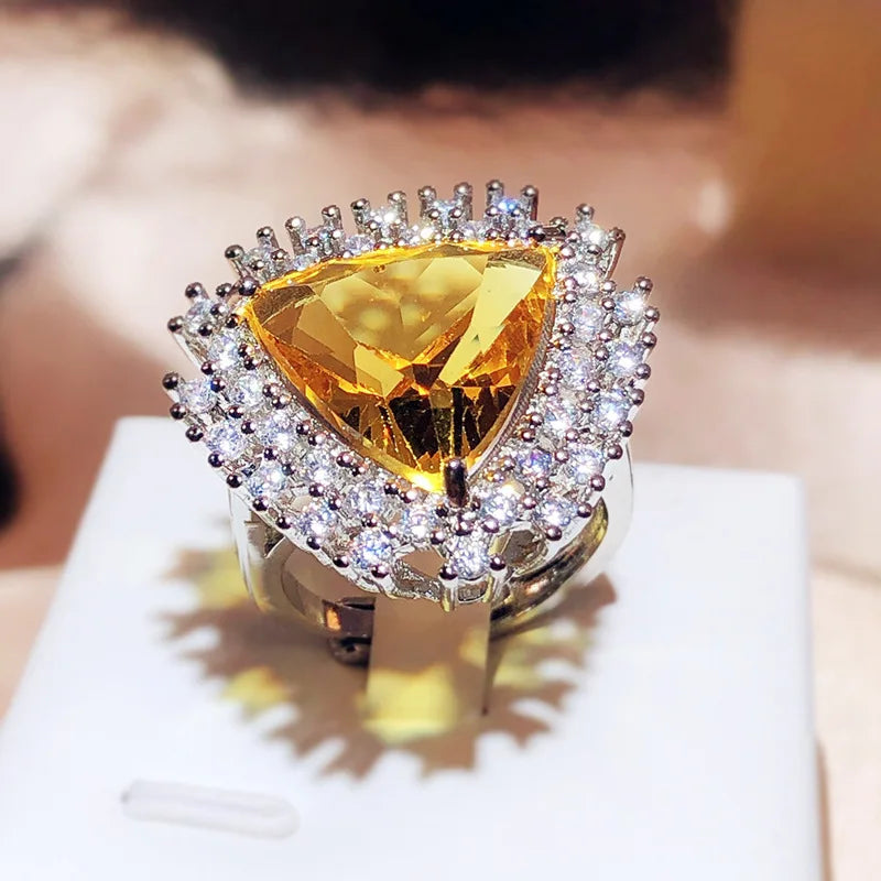 Adjustable Big Triangle Bling Yellow Zircon Stone Charming Ring For Women Wedding Fashion SIlver Color Jewelry New Trend