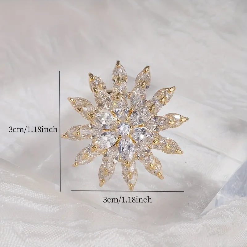 1PC Temperament Elegant Snowflake Brooch Women Exquisite Coat Pins Wedding Engagement Fashion Corsage Jewelry Accessories