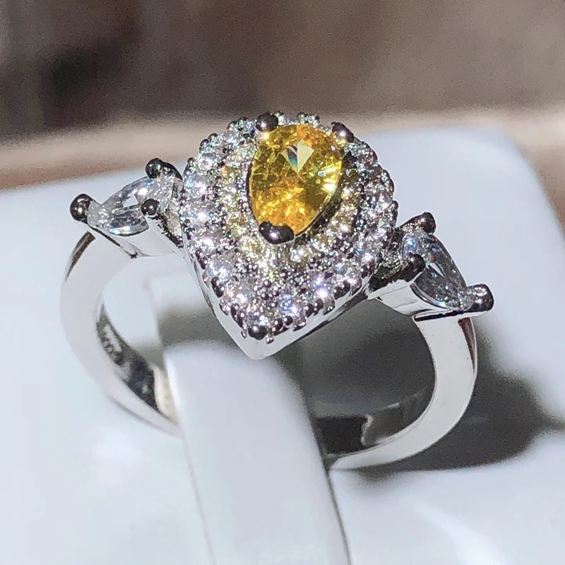 Classic Water Drop Yellow Zirconia Full Diamond Sparkle Ring Women Party Wedding 925 Stamp Fashion Jewelry Ladies Gift