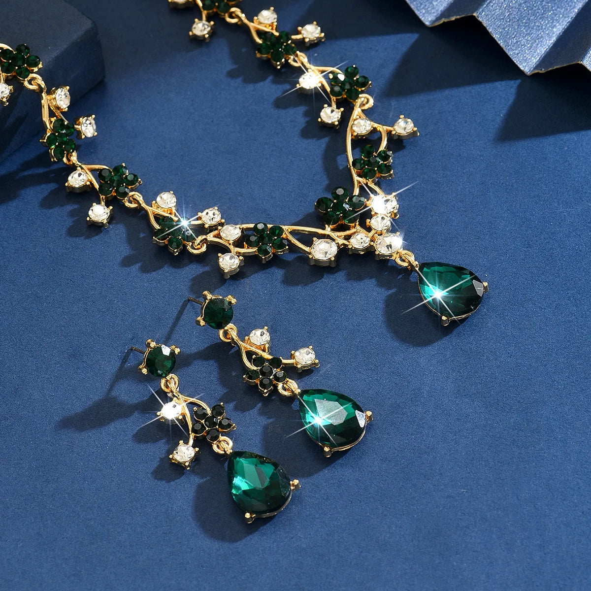 Light Luxury Diamond Inlaid Zircon Necklace Earrings Angel Tears Jewelry Two-Piece Set Wedding Accessories