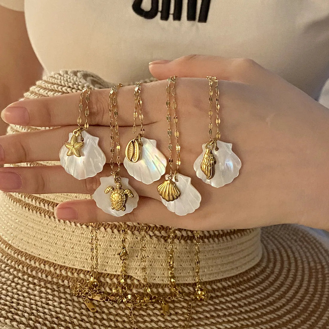 Boho Big White Shell Pendant Neckalce Gold Color Conch Sea Turtle Star Stainless Steel Choker Waterproof Beach Summer Jewelry
