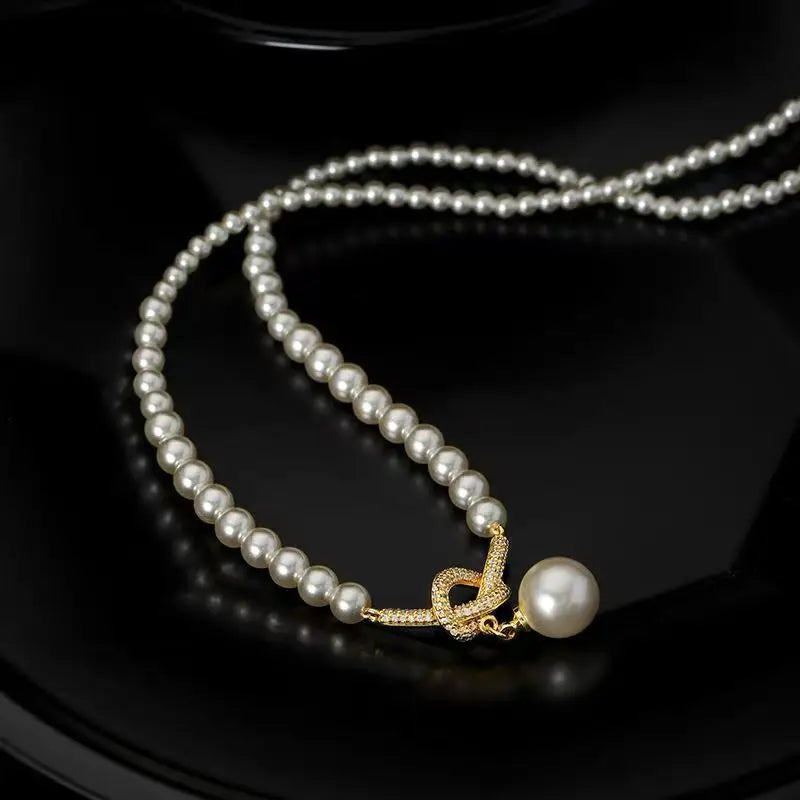 2026 French Sparkling Rice Pearl Necklace Crystal Faux Pearl Pendant Choker Elegant Women's Collarbone Chain Wife Gift