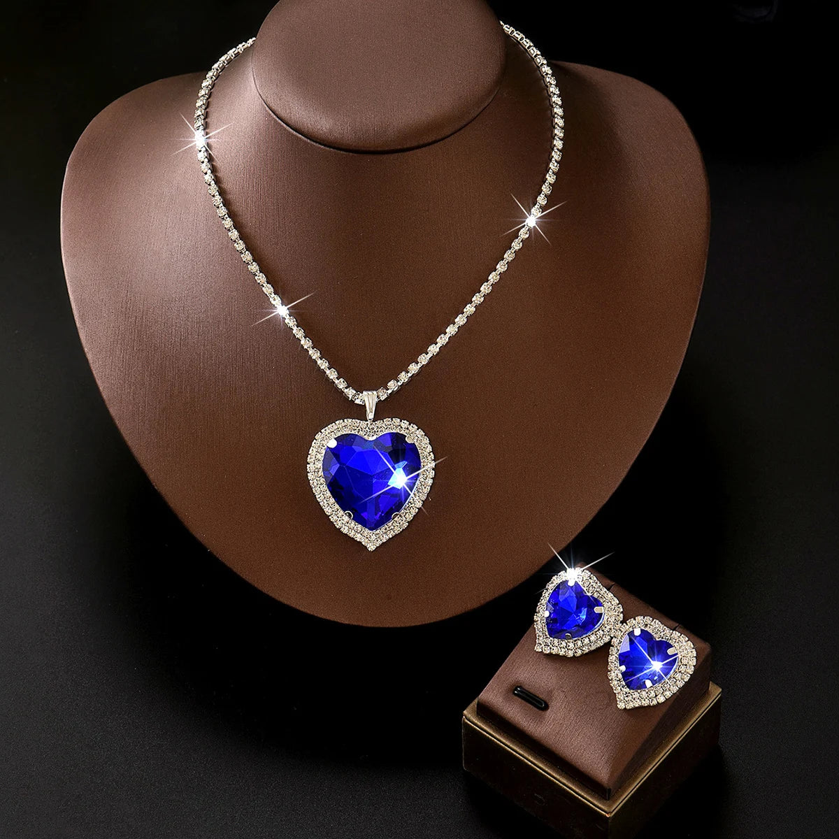 Minimalist Love Necklace Earrings 2-piece Set Red Main Room Wedding Photos Gentle Atmosphere Dating Movie Accessories