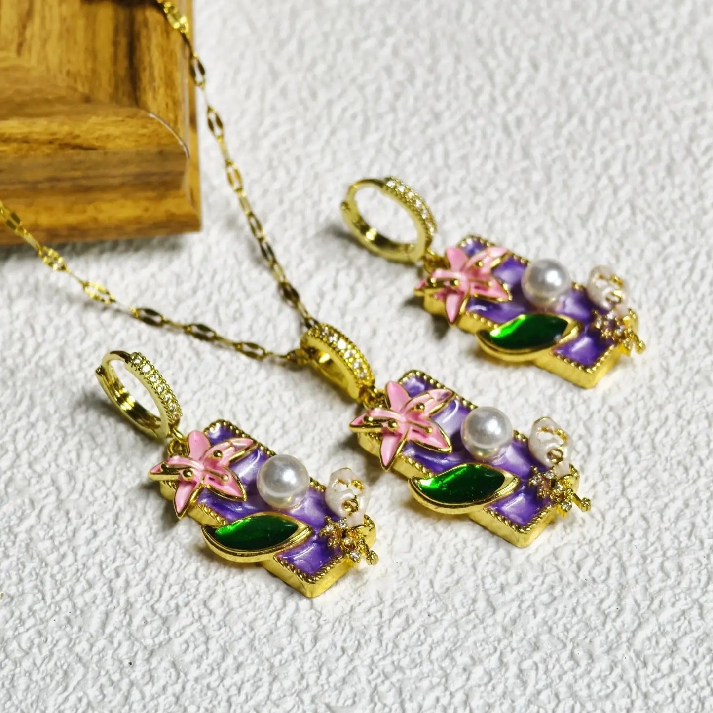 Purple, Blue and White Brand Vintage Oil Painting Style Titanium Steel Necklace Women's Pendant DIY Handmade Pendant Baroque New