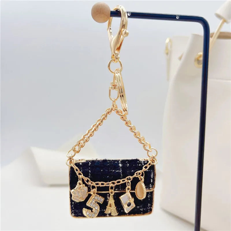 Lovely Cinderella Pumpkin Carriage Keychain Crystal Keyring Pendant Purse Bag Car Keychain
