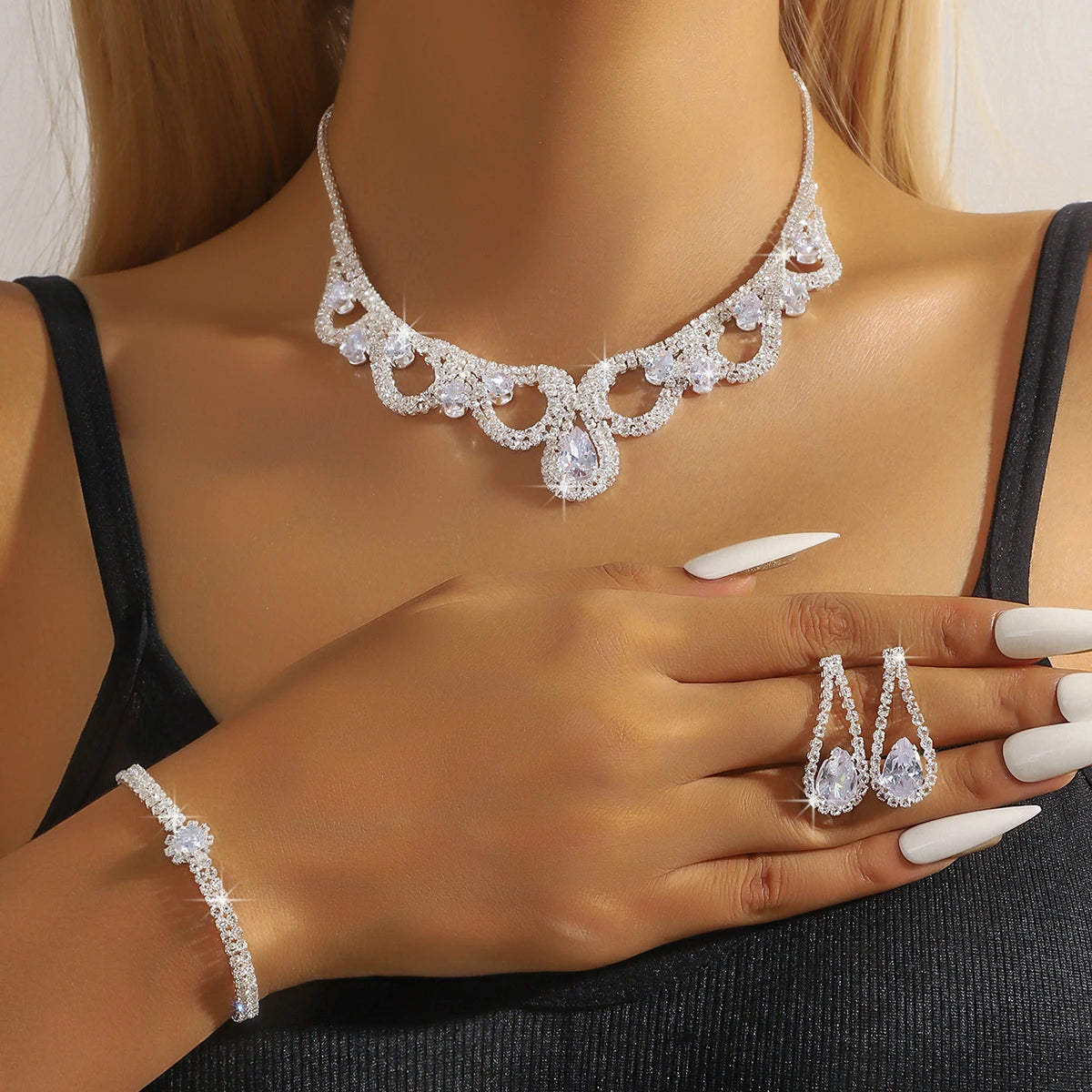 Vintage Palace Elegant Style Necklace, Earrings, Bracelet, 3-Piece Set, Bridal Style, Temperament Accessories