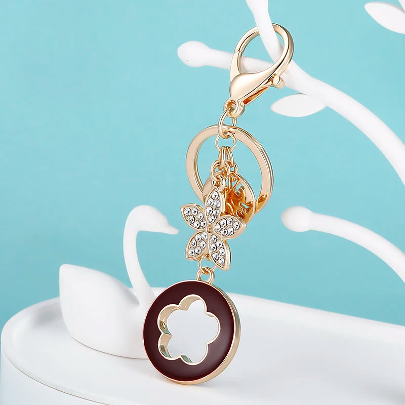 Easya 2024 New Fashion Clover Keychain Backpack Ladies Accessories Luxury Quality Jewelry Wholesale Bulk