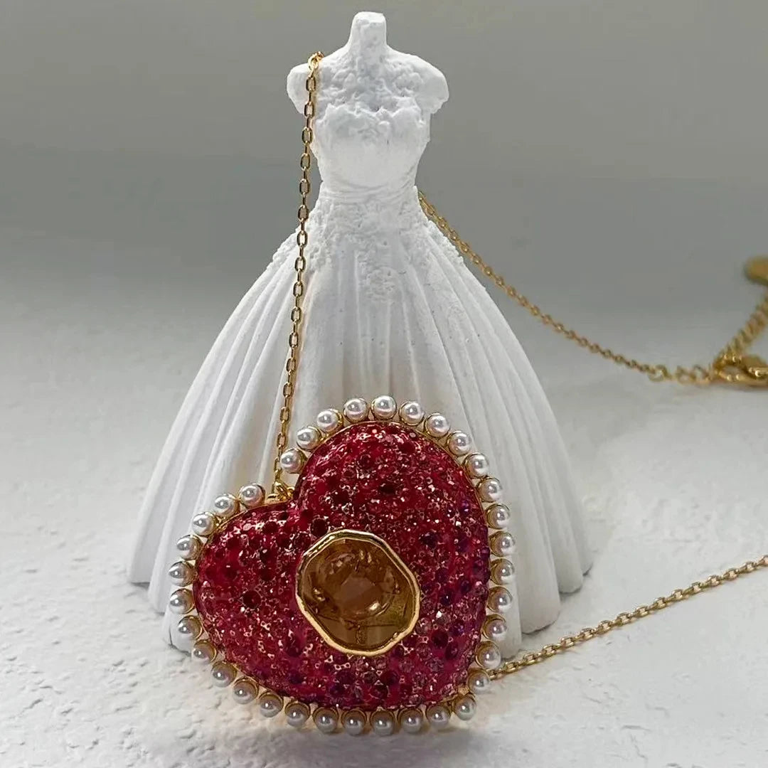 2026 New High-Quality Sparkling Crystal Seashell Seahorse Heart Cross Feather Elegant Necklace Collarbone Chain Valentine's Day