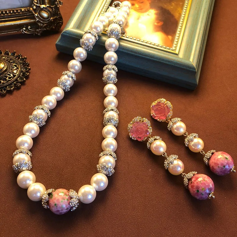 Women Pearls Earrings for Women Vintage Palace Style Elegant Jewelry Light Luxury Dinner Party Exquisite Pendientes Mujer
