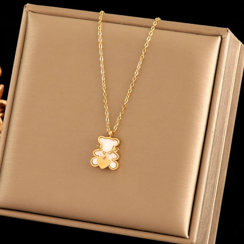 EILIECK Women's Cute Trendy Dragonfly Pendant Necklace 18K Gold-plated Stainless Steel Neck Chain Daily Water-resistant Jewelry