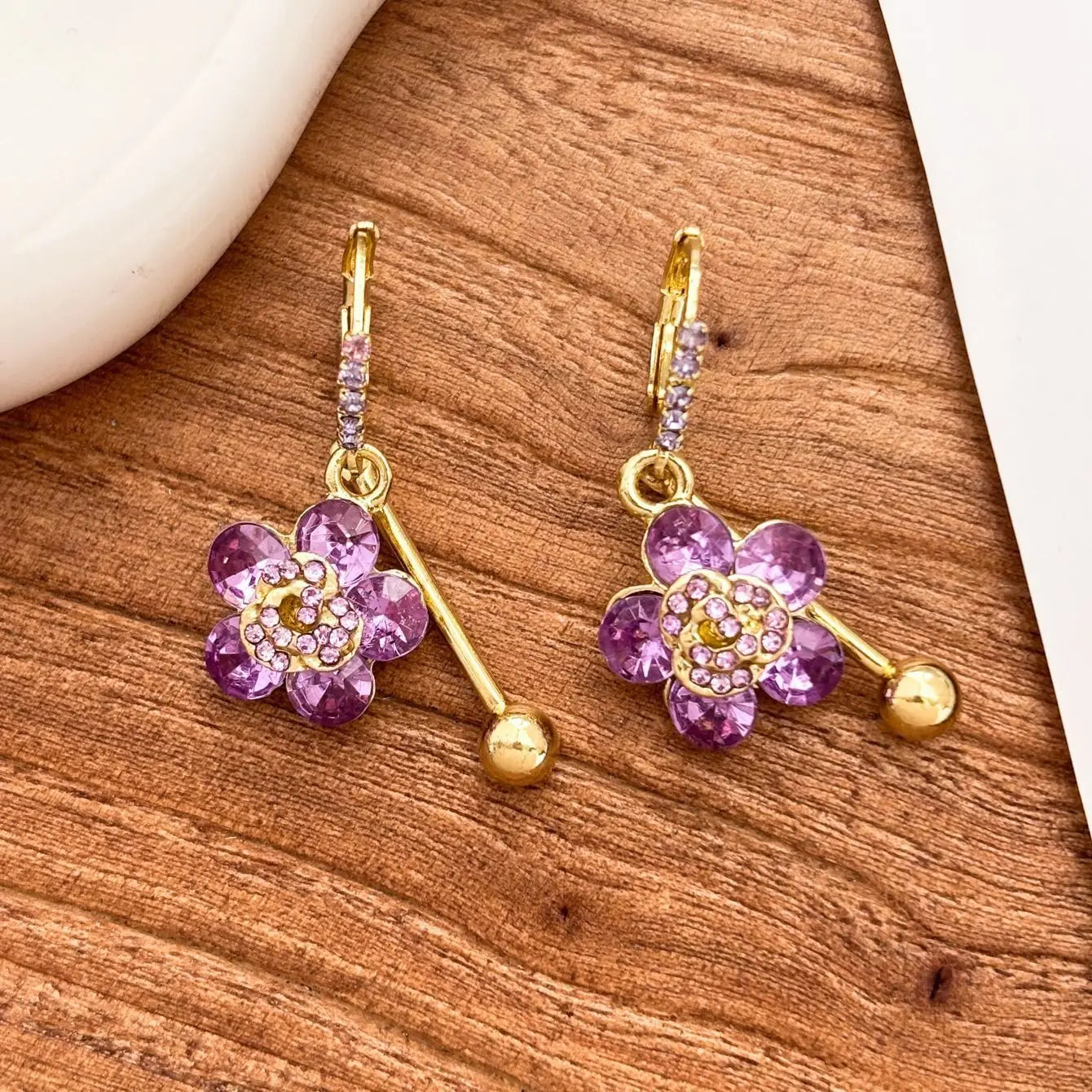 European and American fashion purple sparkling diamond flower design earrings with a sense of light luxury and high-end temperam