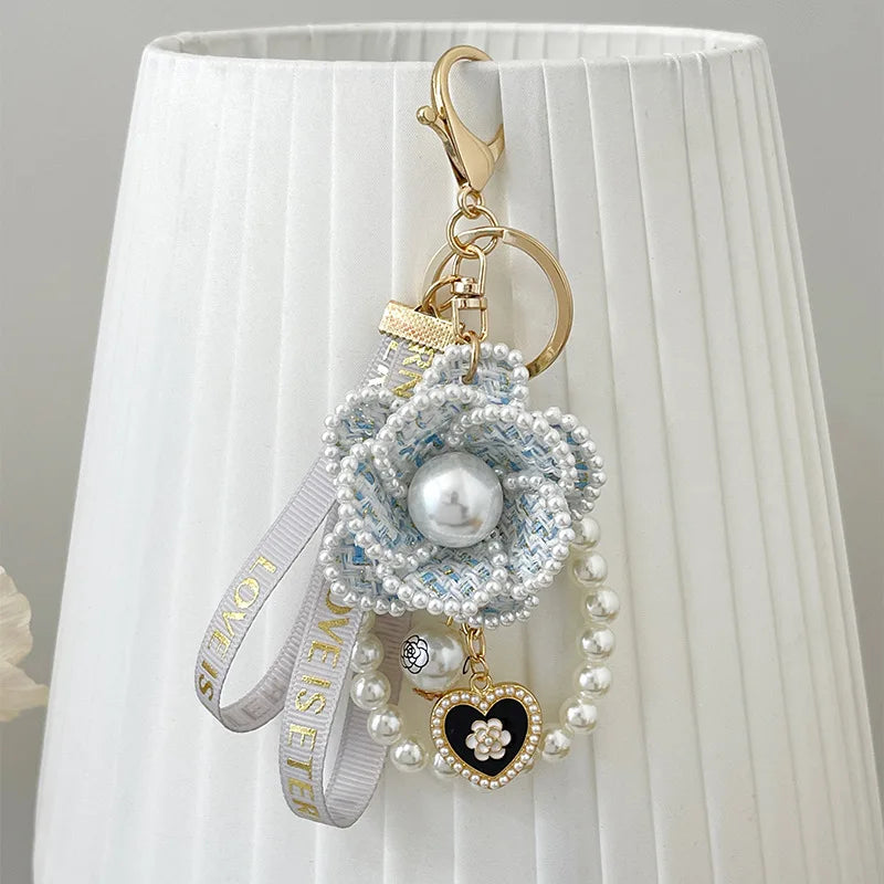 Fashion Boutique Jewelry Pearl Chain Handmade Camellia Flower Keychain Car Key Ring Bag Pendant Accessories Women Keyring Gift
