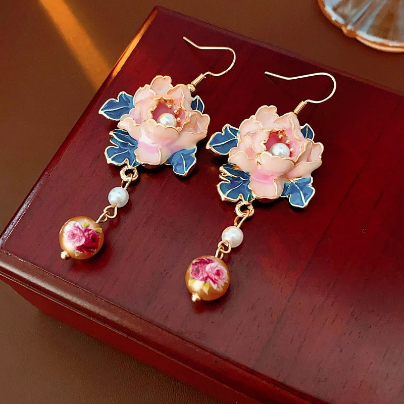 Dripping Oil Flower IDangle Earrings Woman Retro Imitation Pearl Tassel Earrings Exquisite Ear Hooks Banquet Jewelry Gifts K