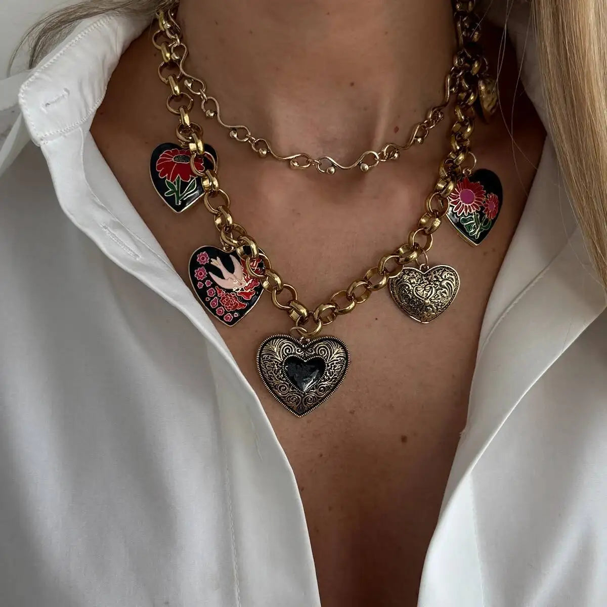 Lacteo Exaggerated Vintage Enamel Pattern Flower Big Love Heart Pendant Necklaces Women Creative Luxury Neck Accessories Jewelry