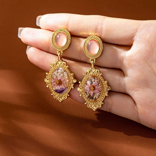 Middle French retro court style gold dried petal earrings for women with a light luxury temperament and autumn and winter atmosp