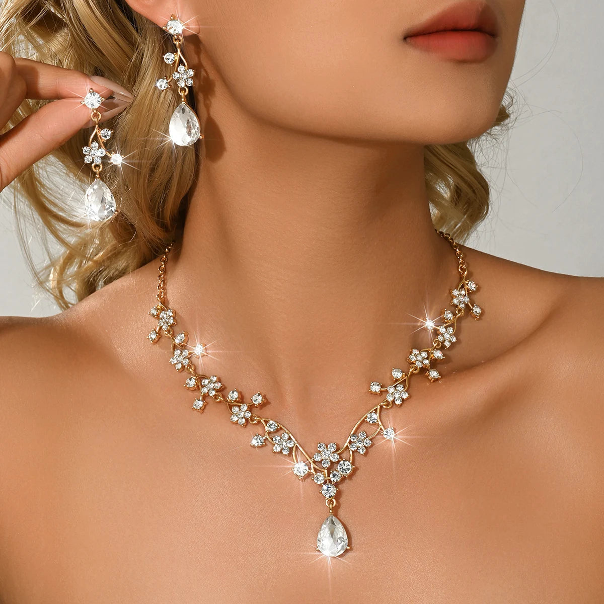 Light Luxury Diamond Inlaid Zircon Necklace Earrings Angel Tears Jewelry Two-Piece Set Wedding Accessories