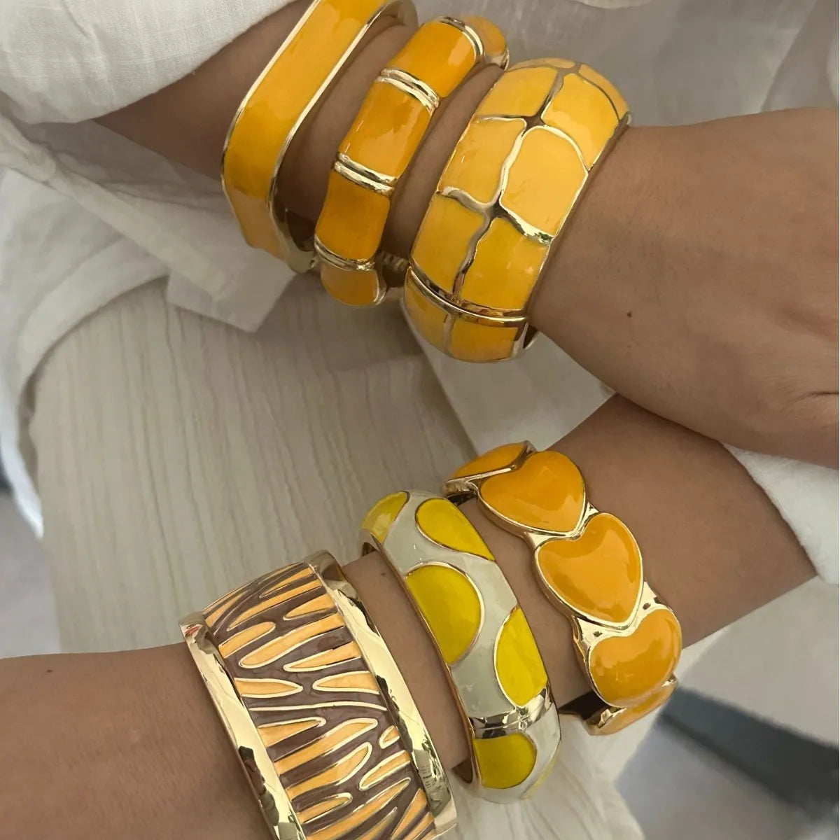 KMVEXO Yellow Dopamine Style Bangles Creative Design Fashionable Temperament Drip Oil Imitate Enamel Bracelet Women Jewelry