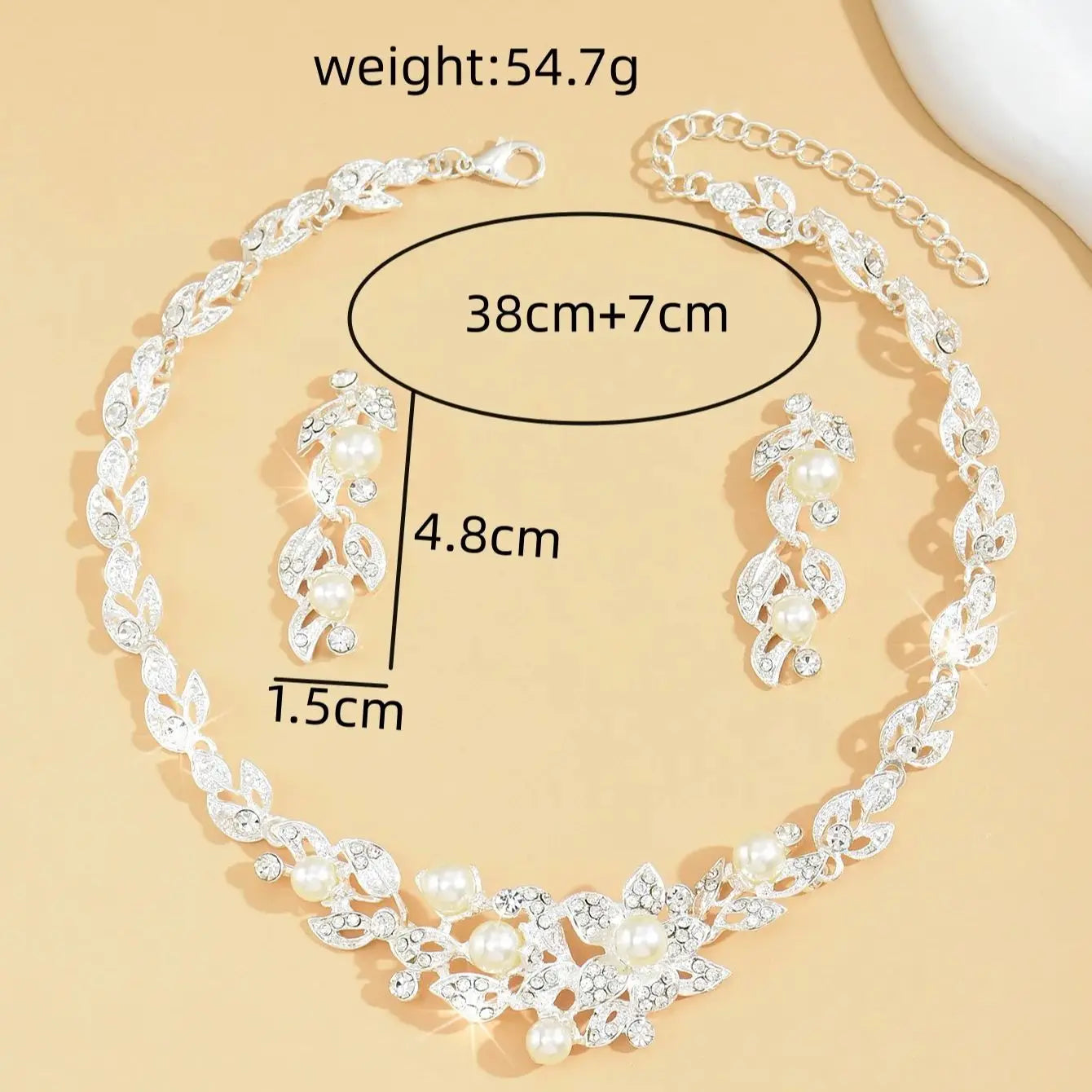 Rich Heiress Feeling Pearl Alloy Necklace Earring Set Suitable for Holiday Parties, Dates, Travel and Versatile Occasions