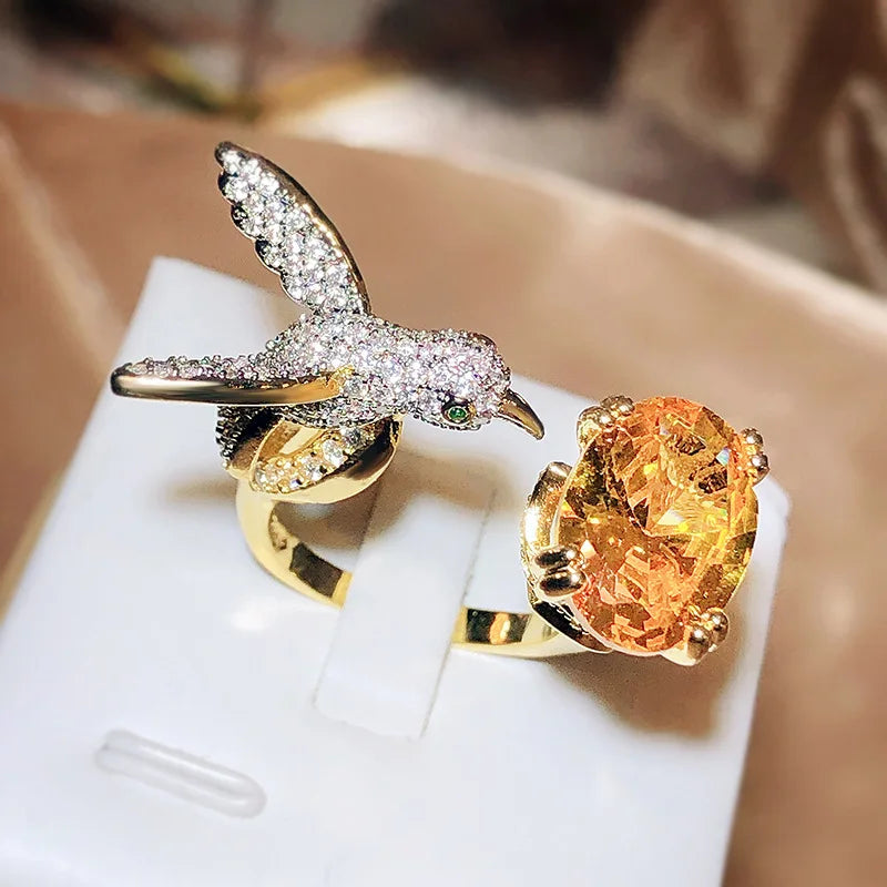 Creative Colored Gemstone Women Ring Simulating St. Mary's Aquamarine Hummingbird Ring 925 Stamp Wedding Party Fashion Jewellery
