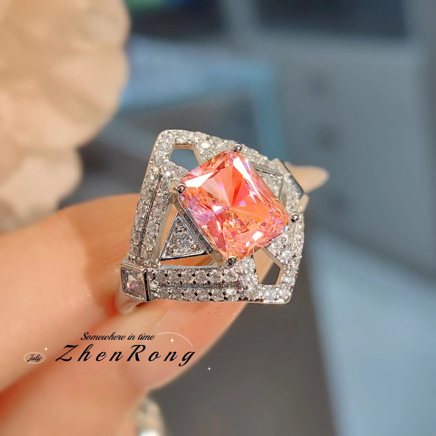 925 Silver Fashion Inlaid Zircon Engagement Ring Pink Crystal Women Shiny Zircon Jewelry Geometry Pink Women's Ring