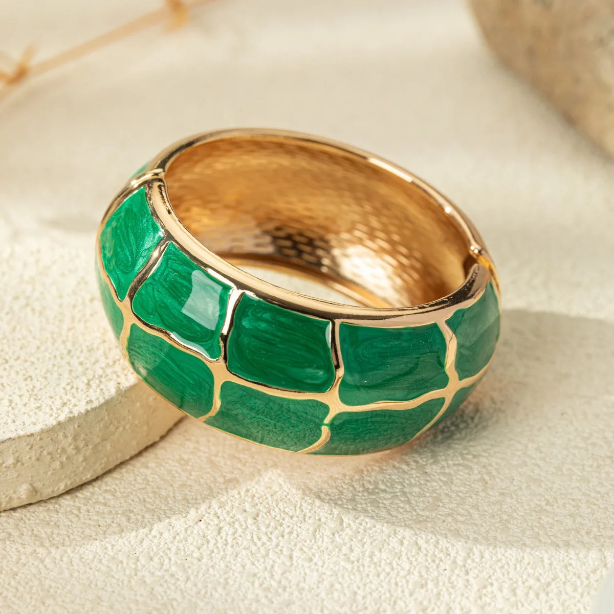KMVEXO Bohemia Green Imitation Enamel Irregular Geometric Wide Bangle Chunky Metal Cuff Bracelet Fashion Punk Hip Hop Jewelry