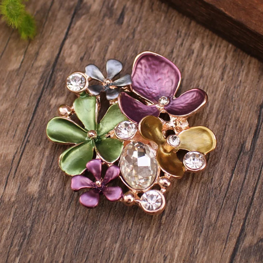 new color oil geometric flower diamond magnetic brooch, fashionable and high-end women's versatile brooch