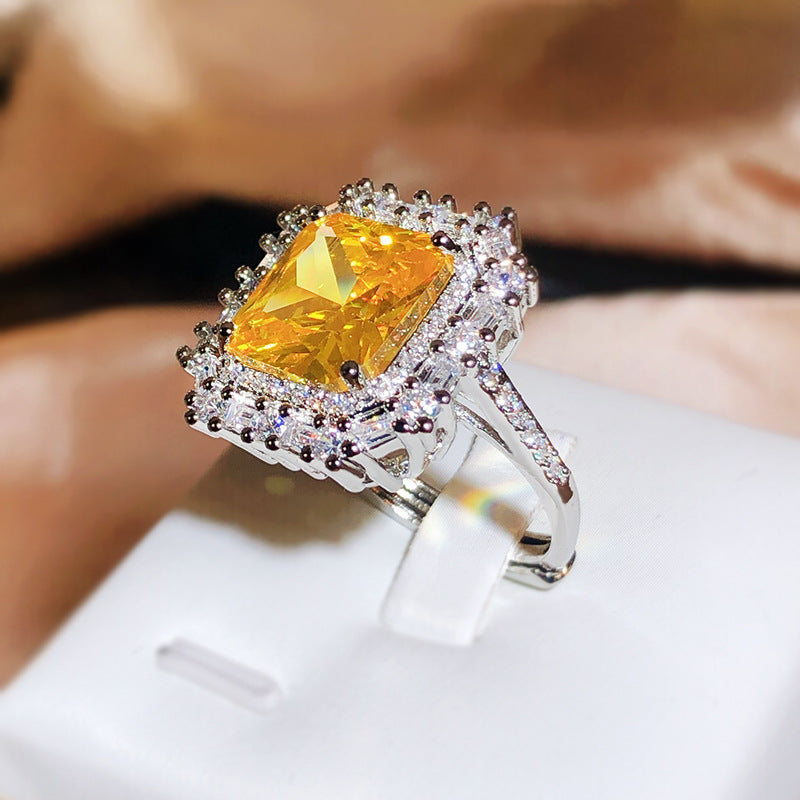 925 Silver Hot Ladies Ring Square Yellow Cubic Zircon Dance Party Jewelry Birthday Jewelry Gift Wholesale