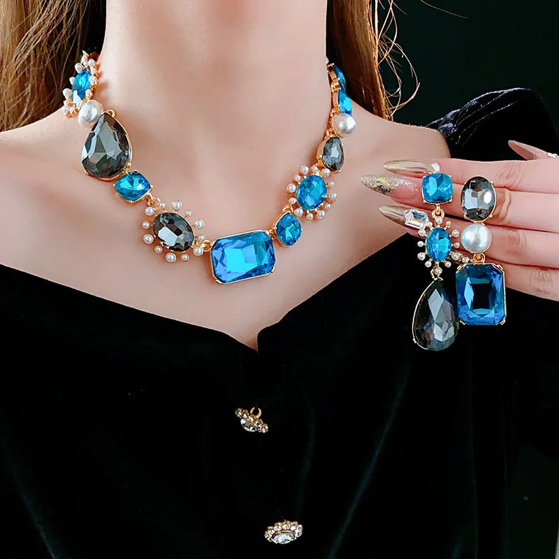 1/2 Pcs Vintage Imitation Pearl Flower Earrings Exquisite Rhinestone Pendant Necklace Collarbone Chain Jewelry Sets for Women N1