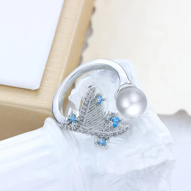 Creative Asymmetrical Whale Pearl Sapphire Round Ladies Ring 925 Silver Fashion Ladies Jewelry Wedding Party Gift