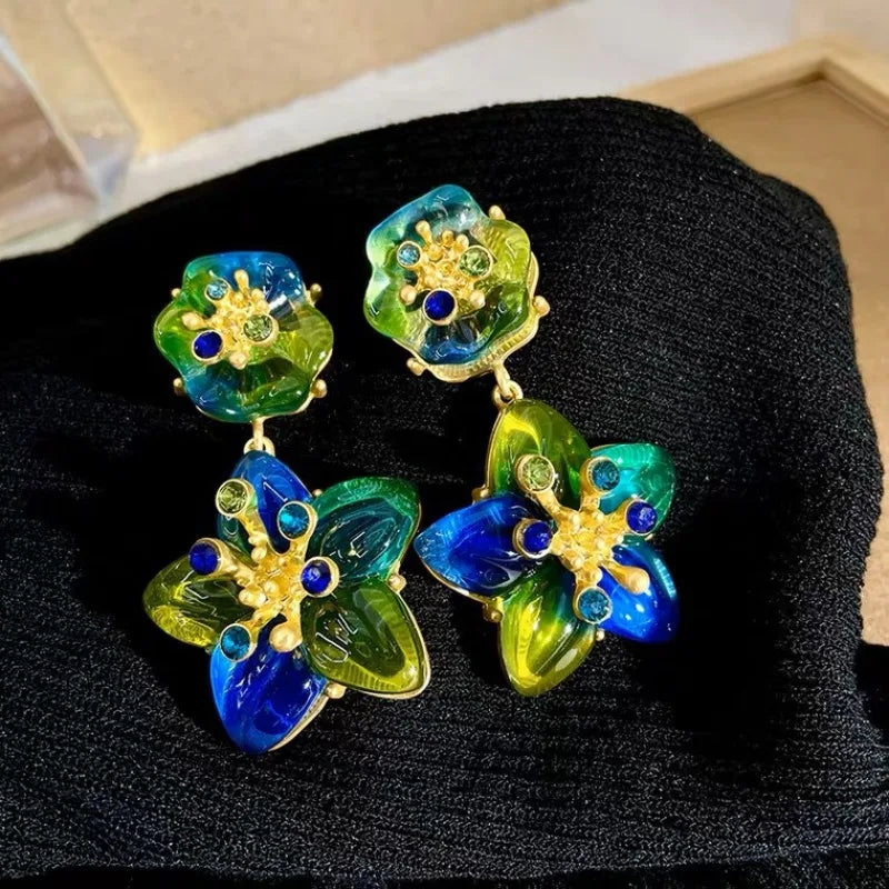NISHIZAWA Gradient Crystal Earrings for Women Palace Style Vintage Flowers Aretes De Mujer Fashion Elegant Hyperbole Jewelry