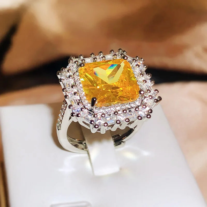 925 Silver Hot Ladies Ring Square Yellow Cubic Zircon Dance Party Jewelry Birthday Jewelry Gift Wholesale