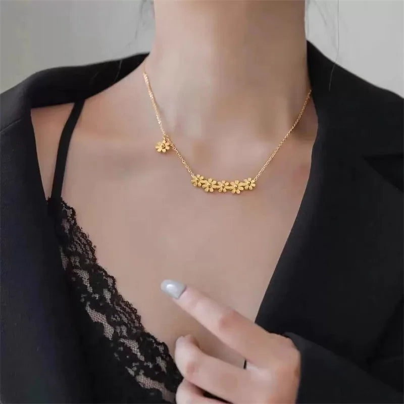 EILIECK 316L Stainless Steel Metal Sun Starfish Shells Pendant Necklace For Women Exquisite Neck Chain Waterproof Jewelry Gift