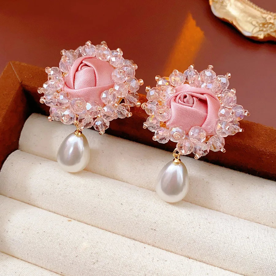 Flower Water Drop Pearl Earrings for Women 2025 French Retro Sweet Drop Earring High-end Fashion Luxury Designer Jewelry