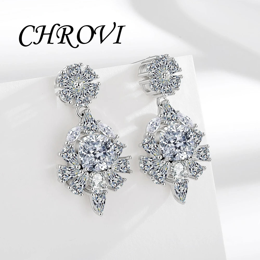 Quality 925 sterling silver chrysanthemum-shaped sugar cube with zircon and fashionable luxurious diamond stud earrings