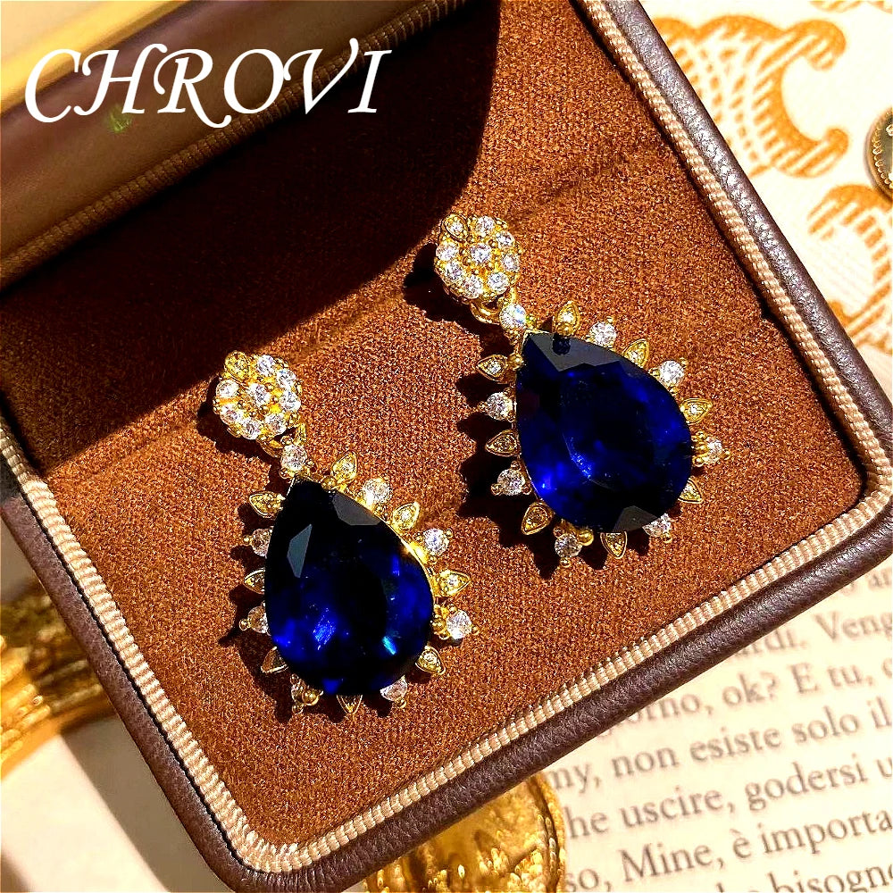 Fashionable and exquisite golden luxury gemstone drop-shaped pendant necklace, women's set including ring, earrings and pendant.