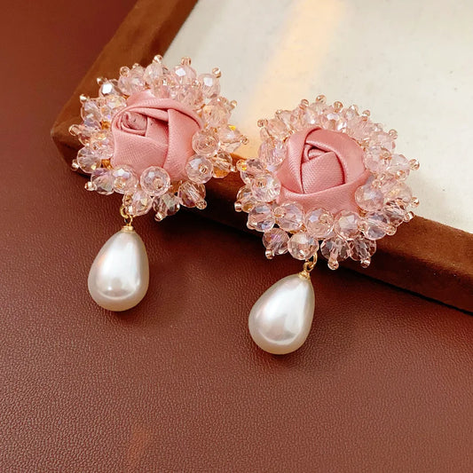 Flower Water Drop Pearl Earrings for Women 2025 French Retro Sweet Drop Earring High-end Fashion Luxury Designer Jewelry